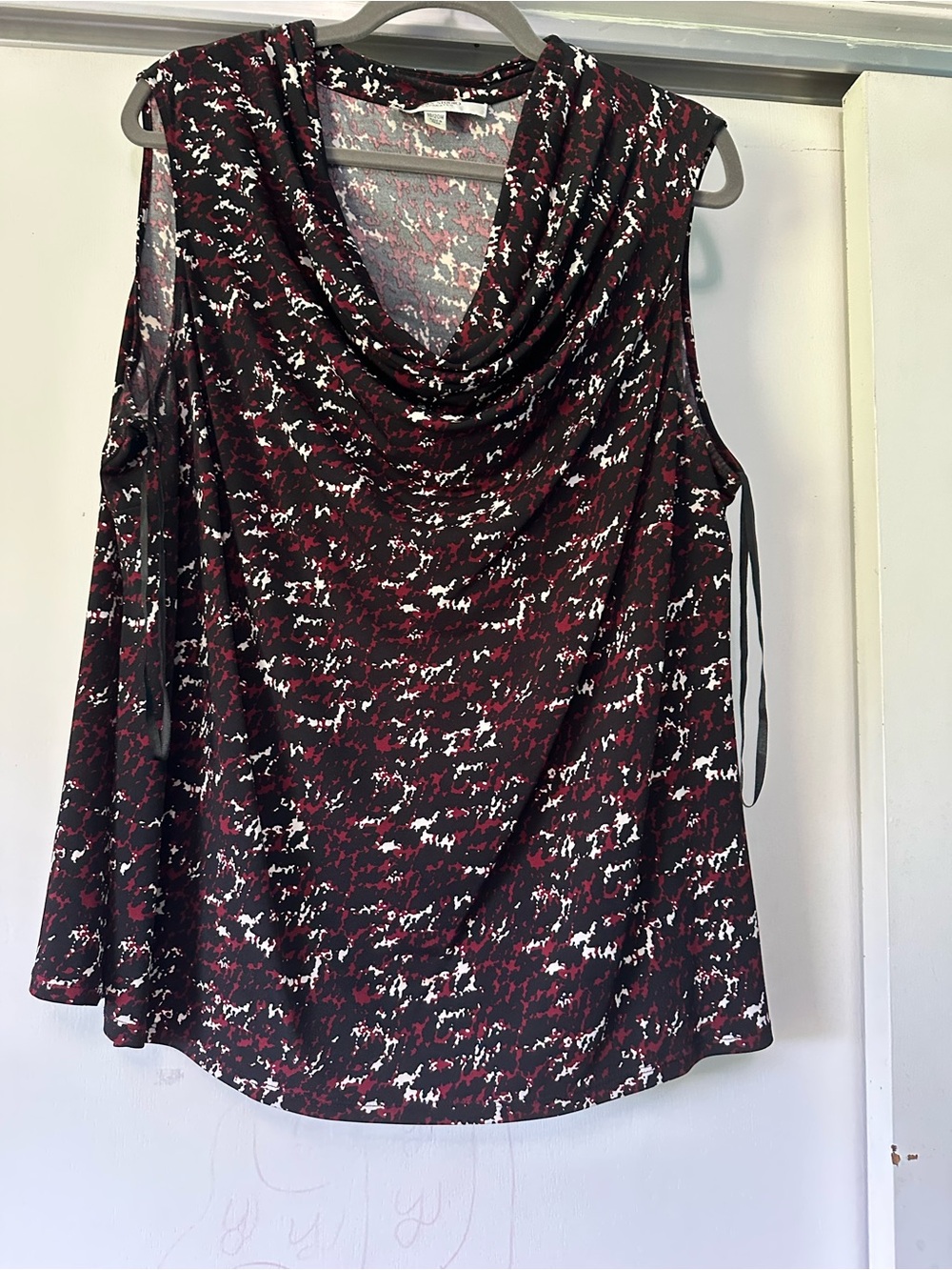Roz & Ali Sleeveless Cowl Neck Top - Black, Burgundy & White